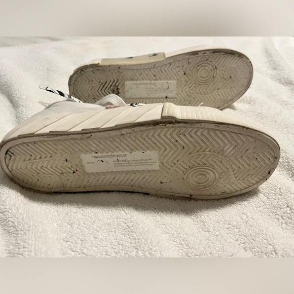 Off white sneakers - worn once! - Picture 2 of 3